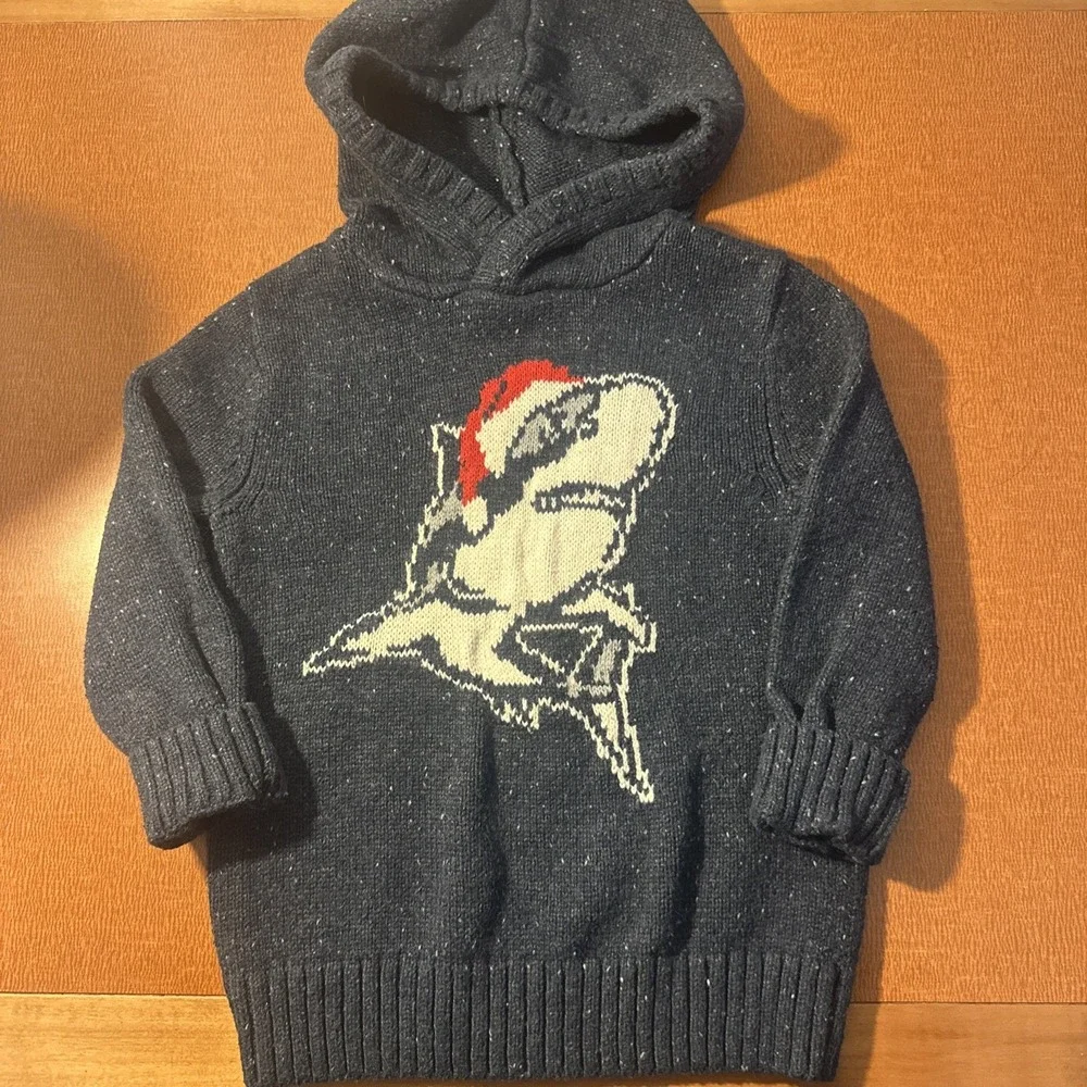 Gymboree 2017 North Pole Party Blue Shark Santa Sweater Hooded Boys Size XS 4‎